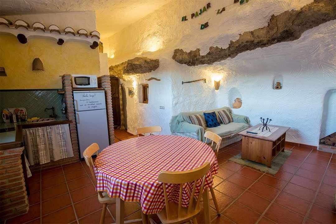 Gasthaus Casas Cueva El Mirador De Galera Exterior foto