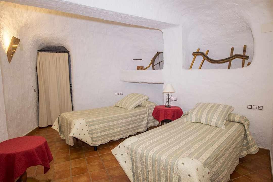 Gasthaus Casas Cueva El Mirador De Galera Exterior foto